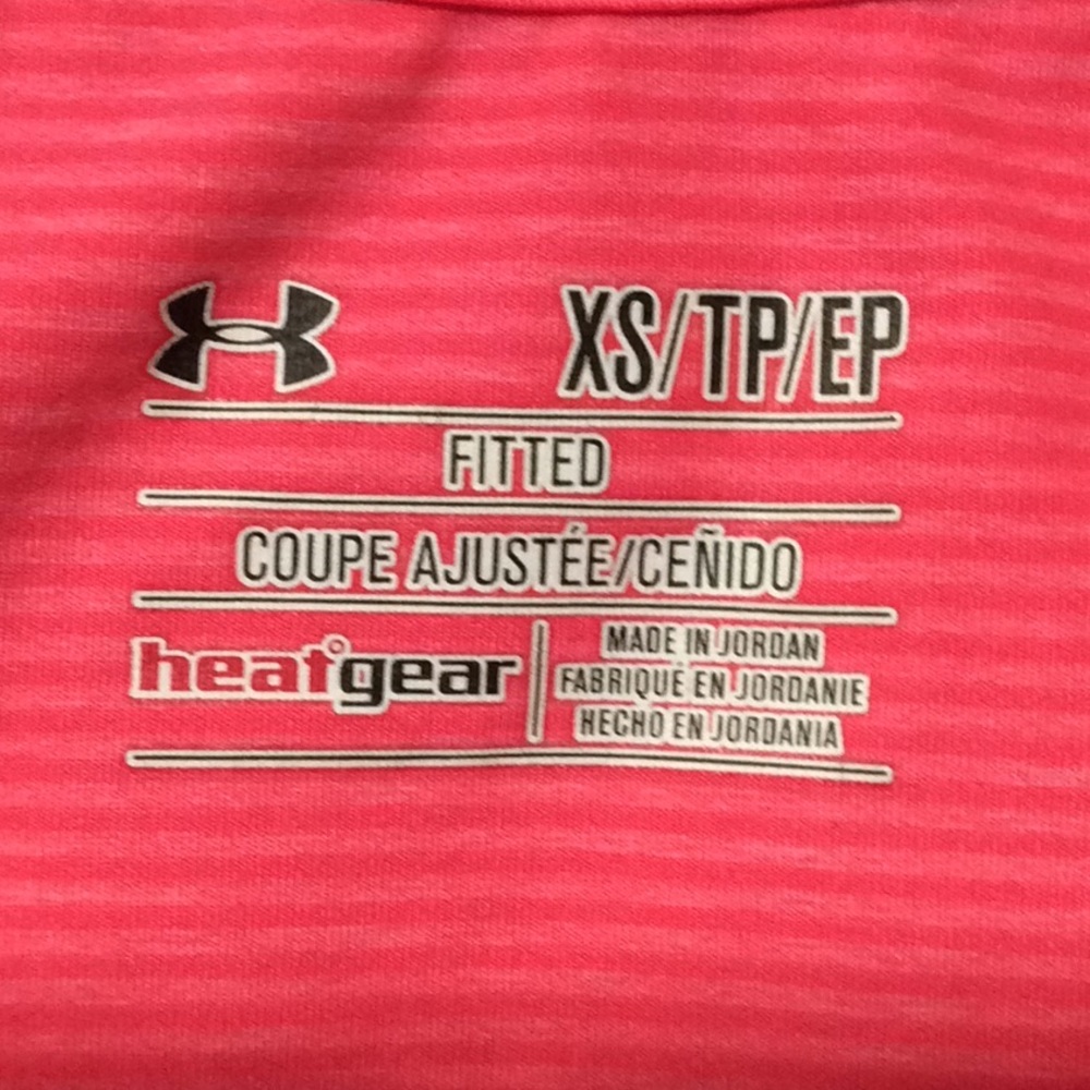 Under Armour Heat Gear Fitted Pink Shirt Sz XS - Picture 5 of 5